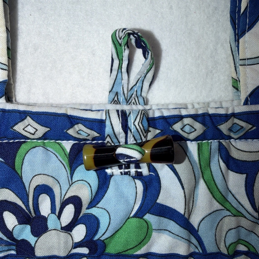 Vera Bradley‎ Quilted Medium Shoulder Bag Purse Mediterranean Blue White Floral - Picture 8 of 14